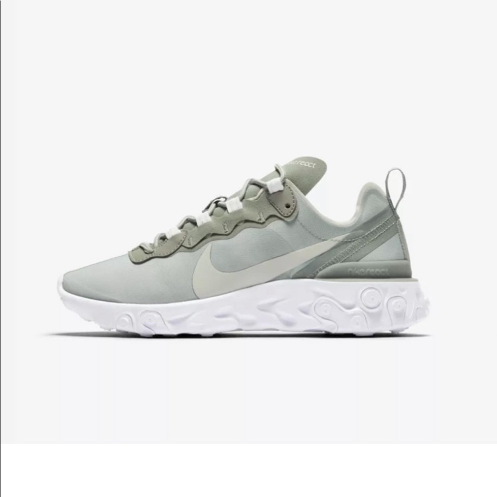 nike mint green tennis shoes